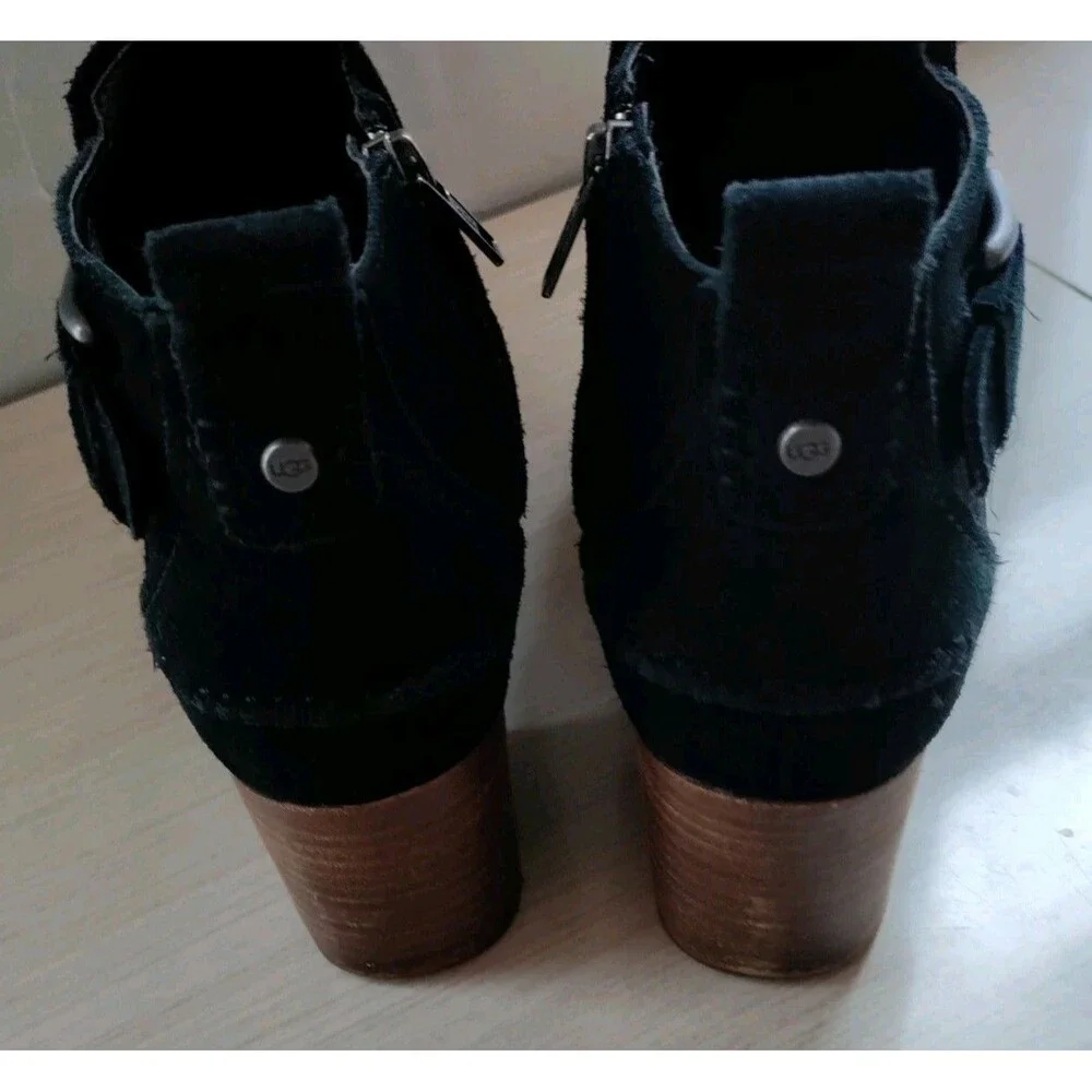 UGG Leahy Buckle Heeled Black Suede Ankle Boots Women's Size 9
